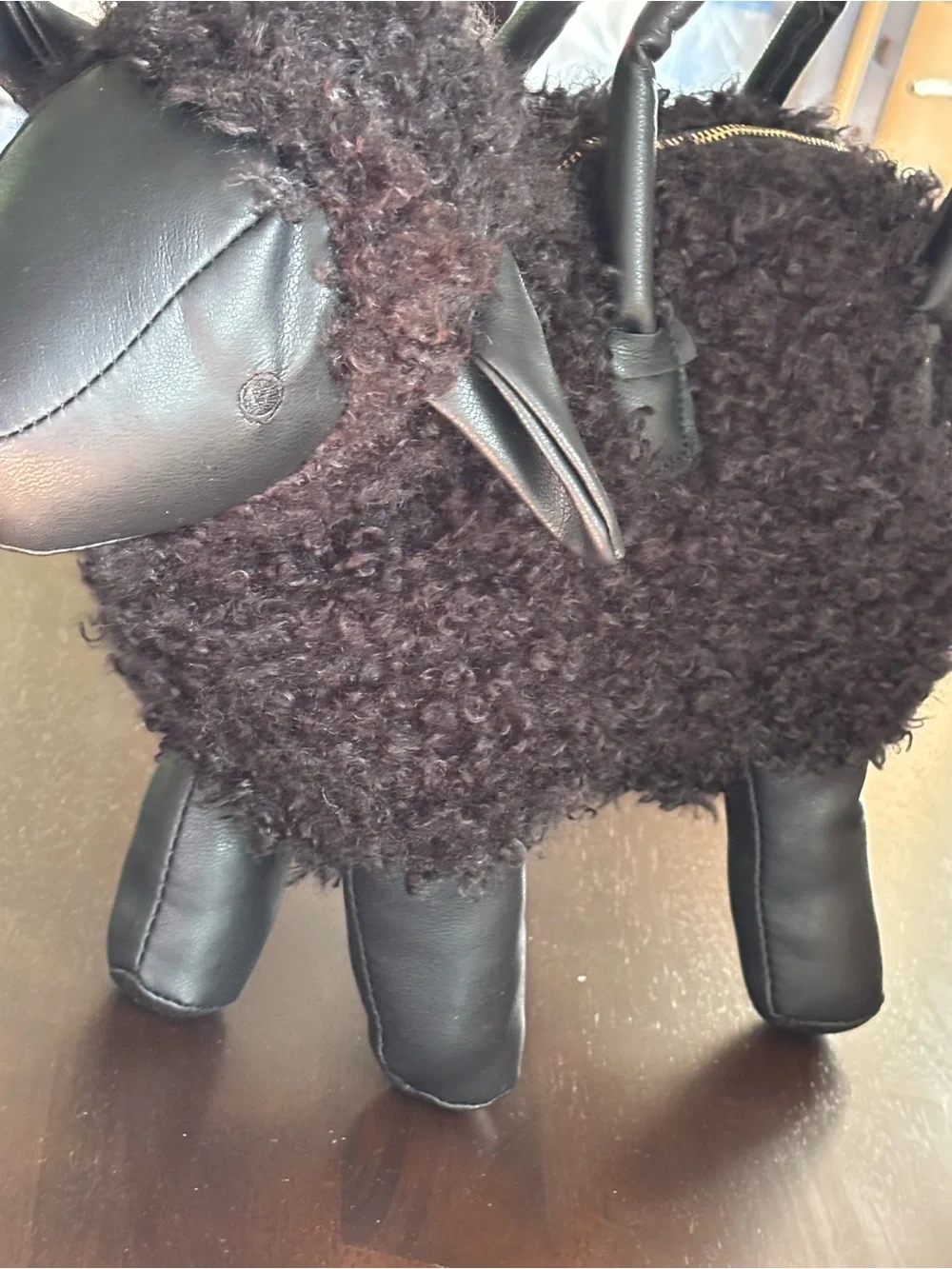 *VIRAL* BLACK SHEEP FAUX FUR CB HANDBAG *NWT*